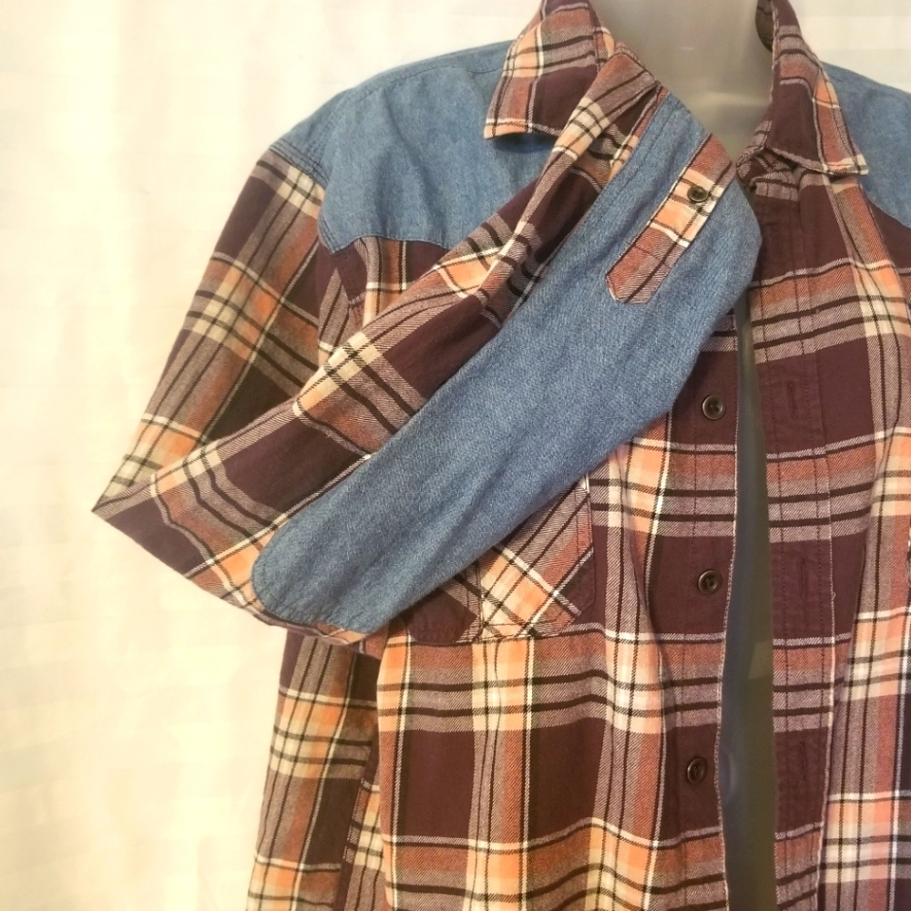 Saks fifth Avenue button up shirt